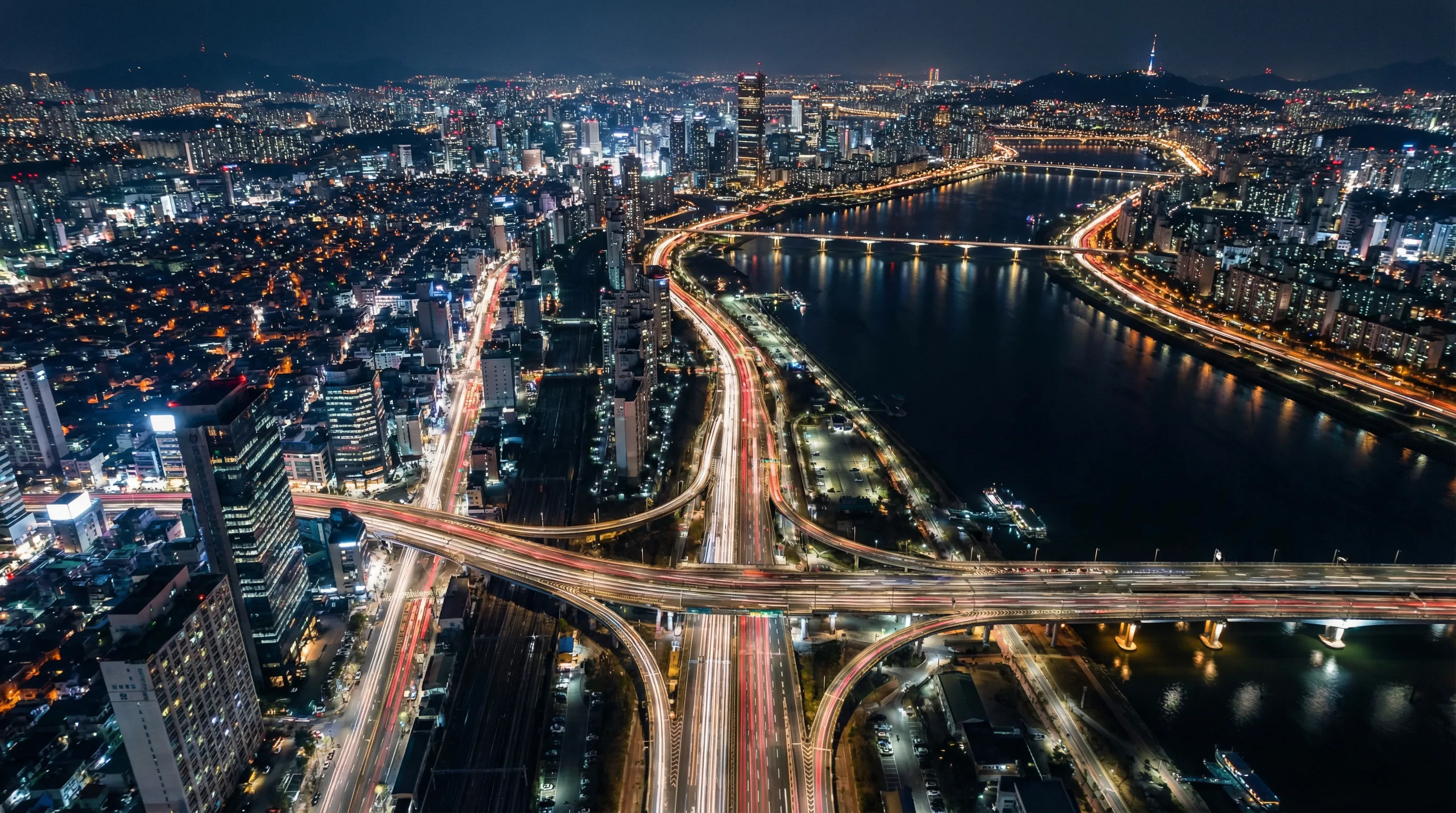 蜜桃传媒热门视频 - 城市夜景航拍